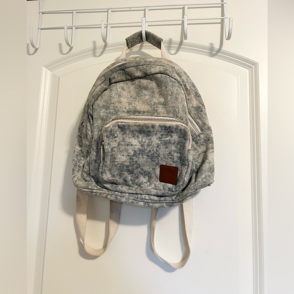 Acid wash wild fAble mini backpack